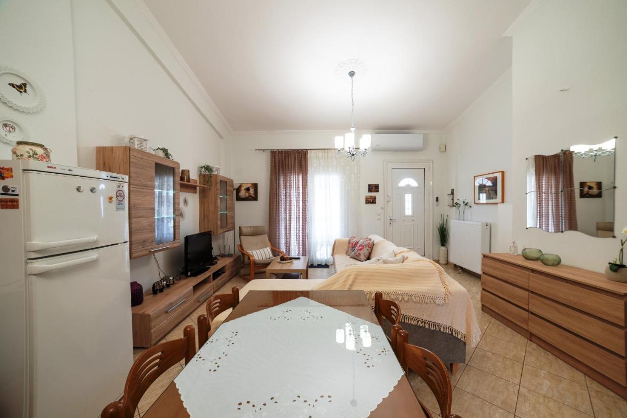 Porto Ofrynio Central Deluxe Golden Apartment Ofrínion Exterior foto